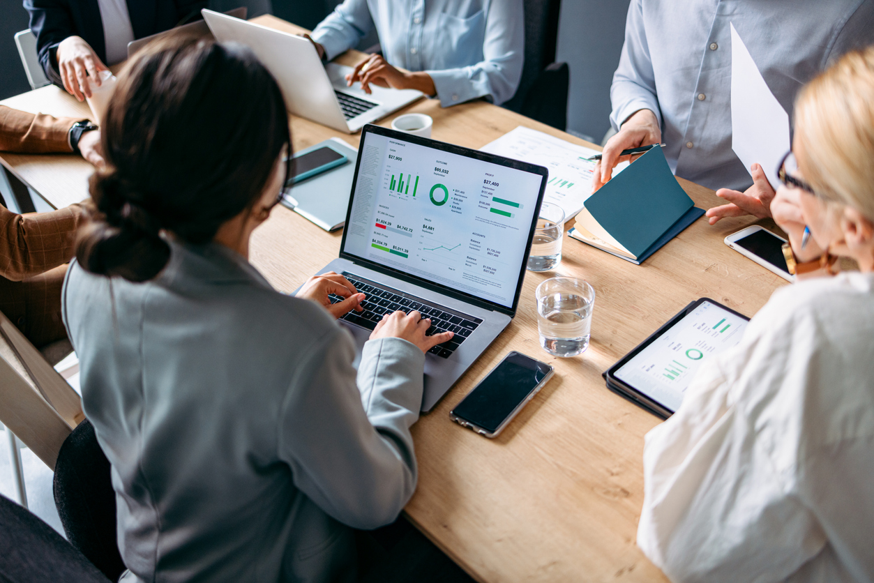 How retailers use our business analytics dashboard to drive sales